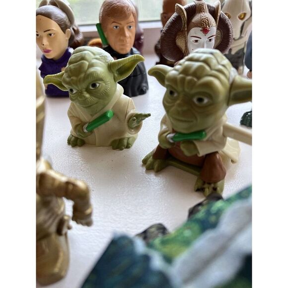 Collection Of 22 Star Wars Burger King 2005 Figures And Ships - Picture 12 of 16